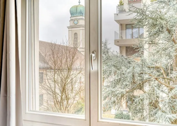 Blossom 90 Qm 3 Schlafzimmer Balkon & Voll Ausgestattete Kueche زيورخ