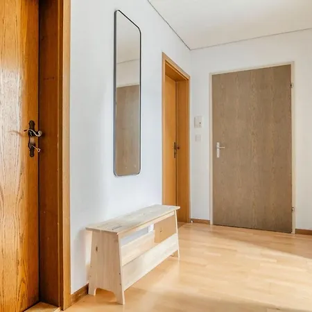 Апартаменты Blossom 90 Qm 3 Schlafzimmer Balkon & Voll Ausgestattete Kueche Цюрих