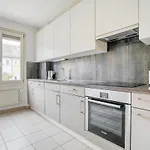 Blossom 90 Qm 3 Schlafzimmer Balkon & Voll Ausgestattete Kueche Daire