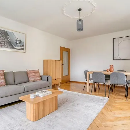 Apartamento Blossom 90 Qm 3 Schlafzimmer Balkon & Voll Ausgestattete Kueche