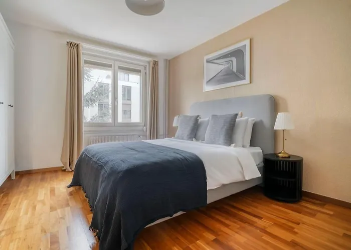 Blossom 90 Qm 3 Schlafzimmer Balkon & Voll Ausgestattete Kueche Apartamento