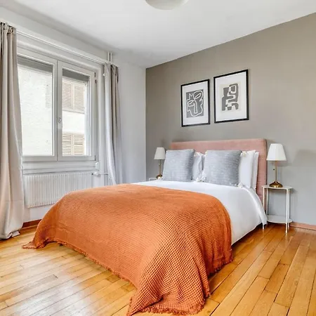 Blossom 90 Qm 3 Schlafzimmer Balkon & Voll Ausgestattete Kueche Curych